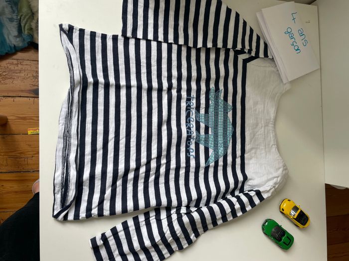 Tee shirt - photo numéro 1