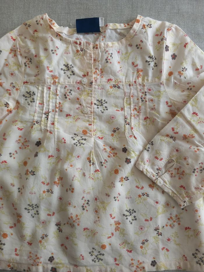 Chemise à fleurs 🌸 Sergent Major 23 mois TBE - photo numéro 2