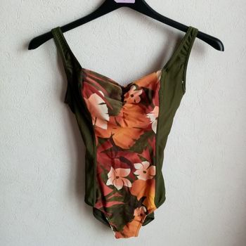 Joli maillot de bain femme🌹