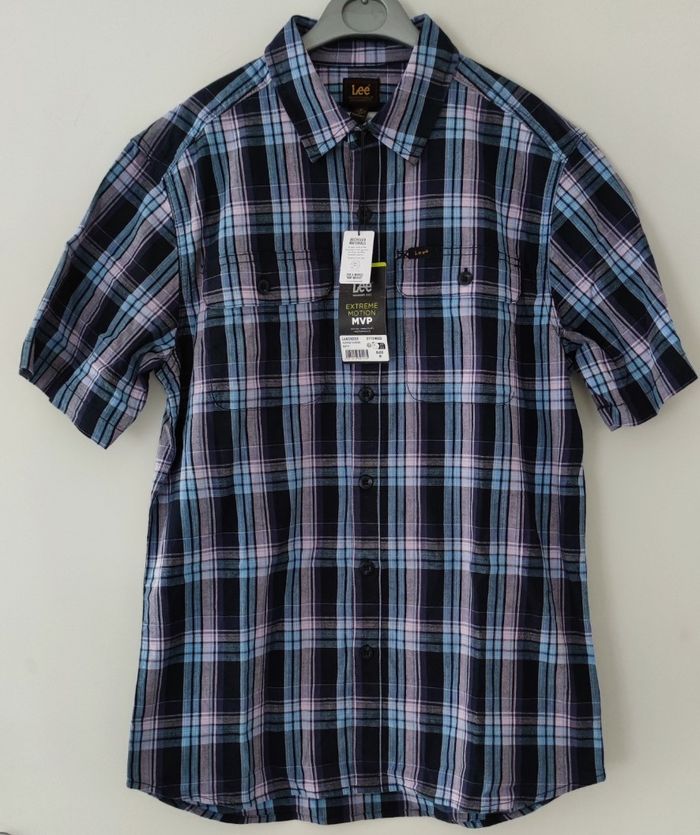 Chemise bleu et noire à manches courtes marque Lee pour homme taille M