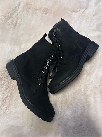 Boots Merry Scott