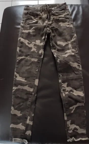 Jean camouflage armée Jennyfer 34