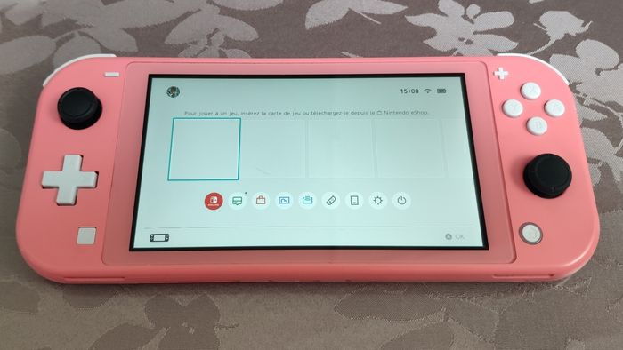 Nintendo Switch lite rose corail - photo numéro 5
