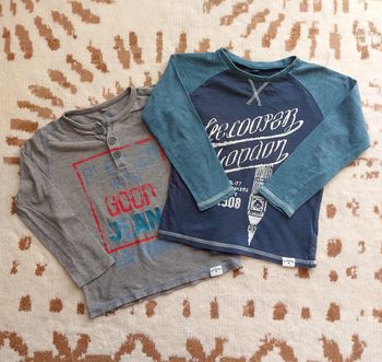 Lot de 2 t-shirts manches longues 4 ans