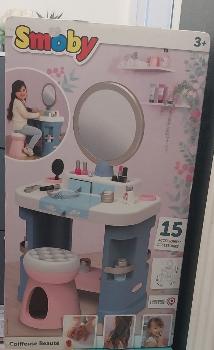 Coiffeuse beauté