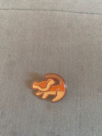Pin’s lion Le roi lion