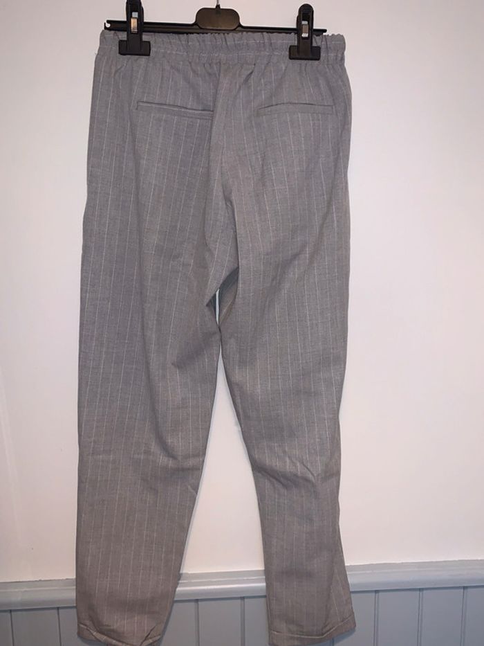 Pantalon carrot rayé - photo numéro 3