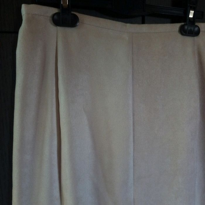 Jupe godet beige en suedine - photo numéro 7