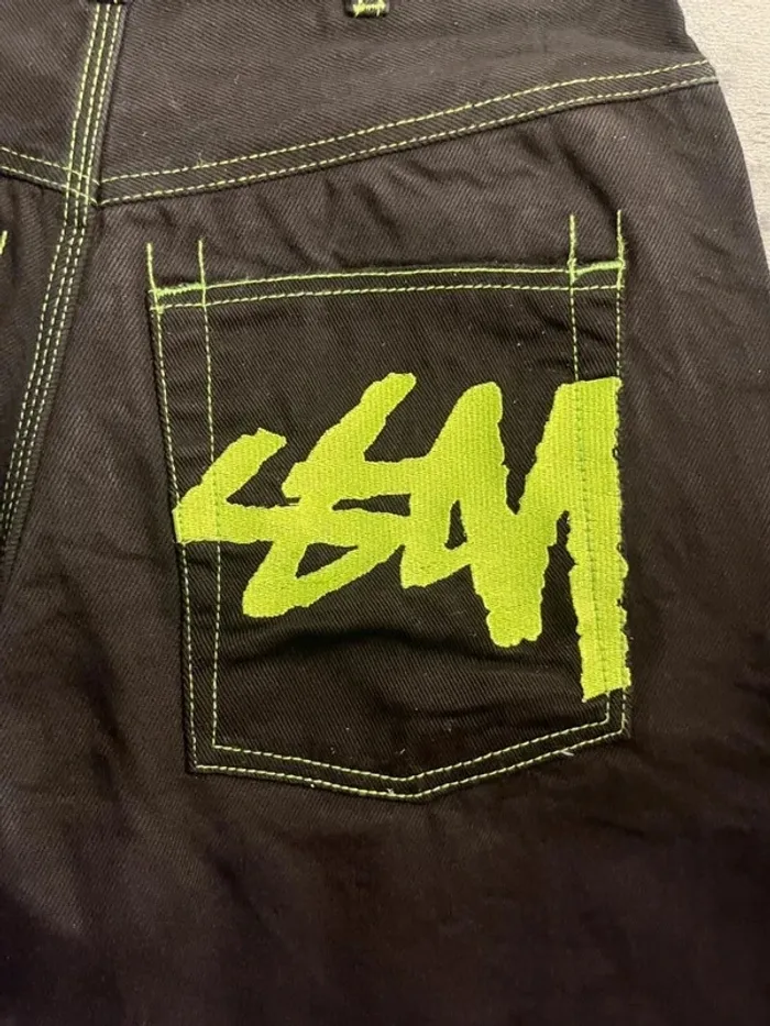 Short/Jort Stussy Black Embroidered Green Lime Big Logo Back – Taille L - photo numéro 3