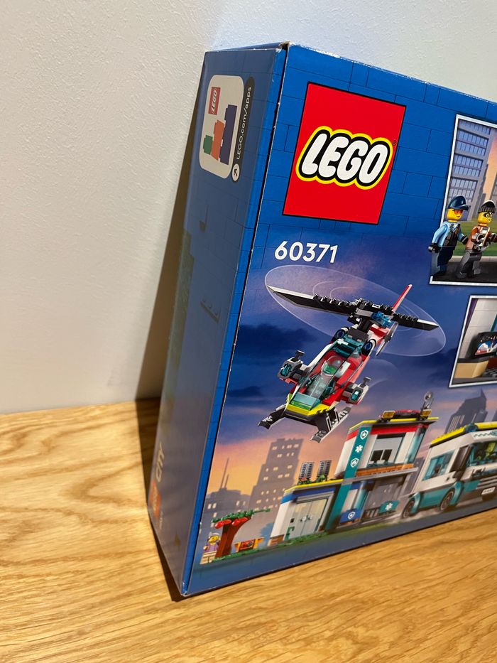 60371 Lego City Le QG des véhicules d’urgence - photo numéro 4