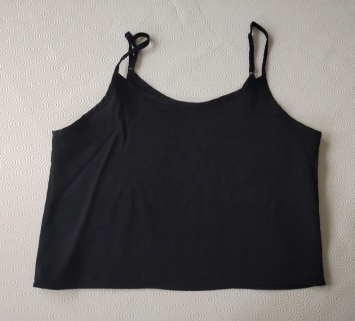 Crop top basique noir taille S
