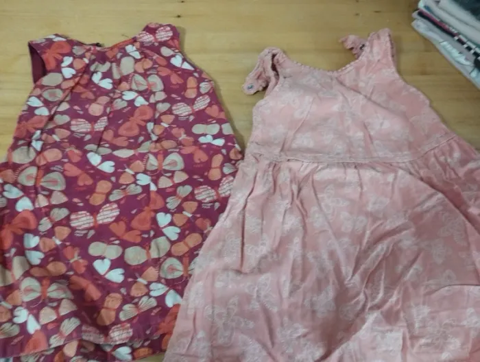 Lot de vêtements fille 4 ans - photo numéro 8