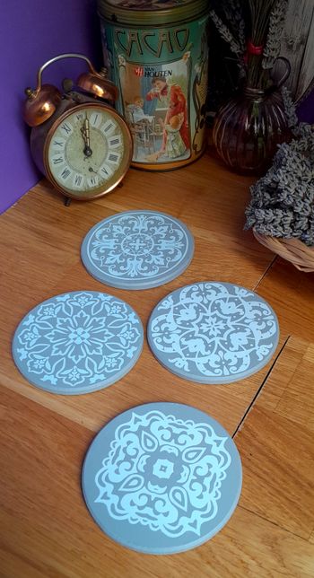 4 Dessous de verre gris blanc baroque