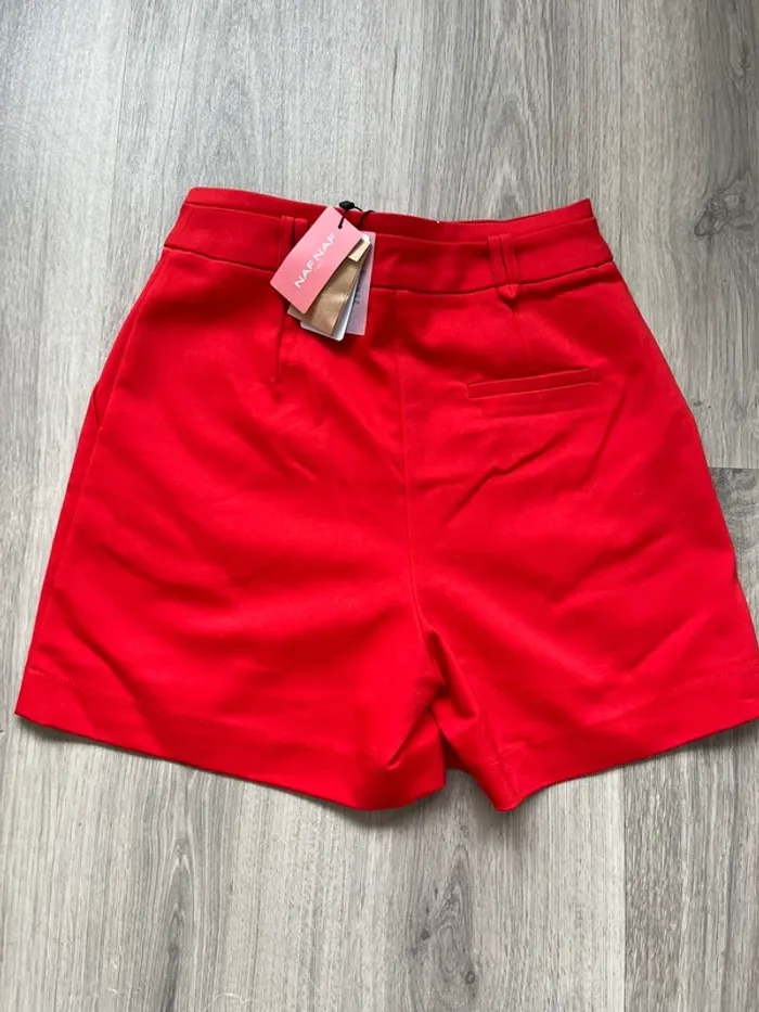 Short Naf Naf rouge taille 34 neuf - photo numéro 6