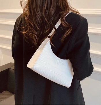 Sac à main baguette croco blanc