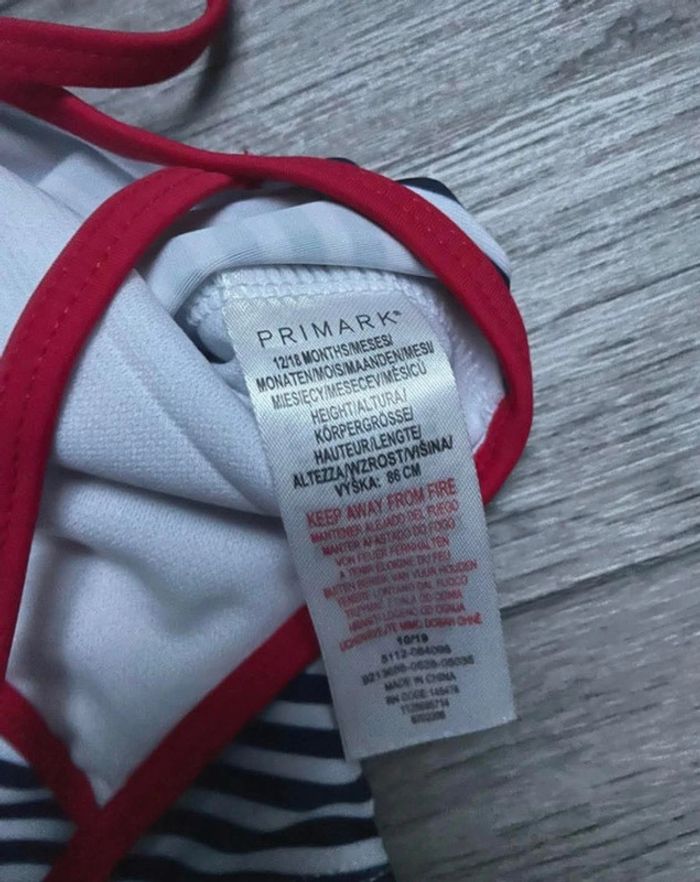 Maillot de bain 1 pièce marinière + volants rouge Primark 18 mois - photo numéro 5