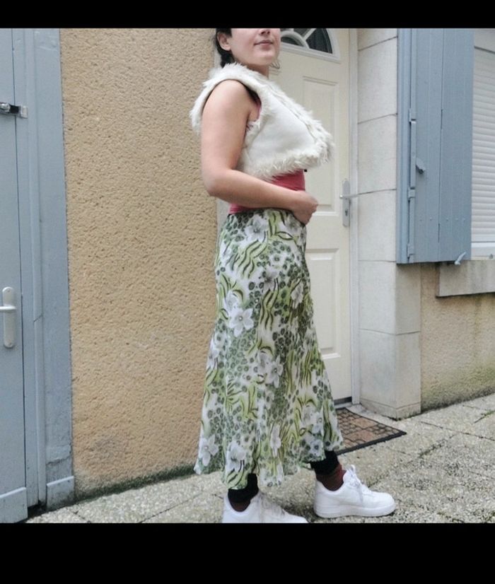 Superbe jupe pour taille XL - photo numéro 3