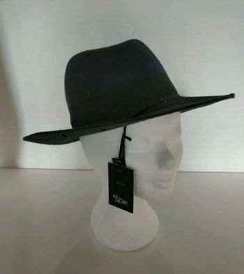 Chapeau  Galeries Lafayette