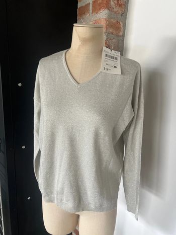 Jolie pull fil argenté