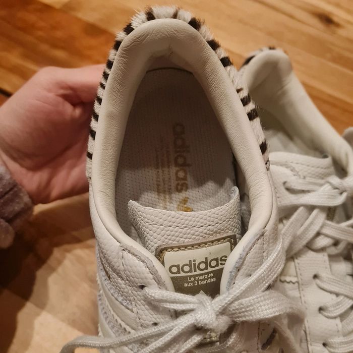 Superstar blanche zébrée 🦓 - photo numéro 3