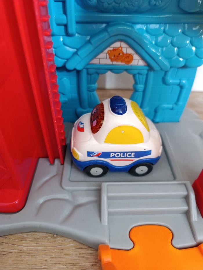 Caserne de pompiers Tut Tut bolide - photo numéro 5