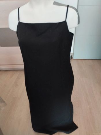 Robe habillée noire fendue sur le côté taille 44