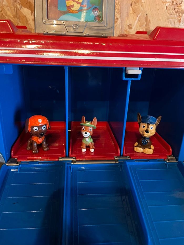 Camion Mission Cruiser sonore avec sa carte magique avec 9 personnages - photo numéro 6