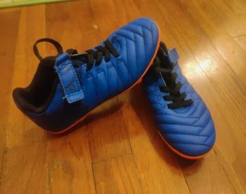P29 chaussure de foot à crampons Kipsta