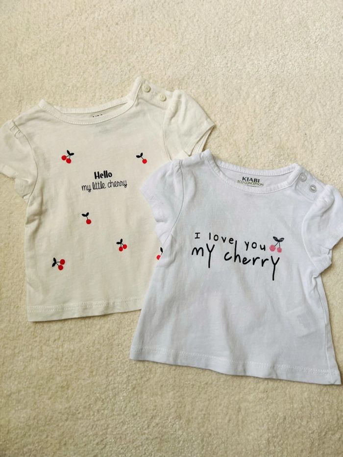 Lot 2 t-shirts 1 mois Kiabi