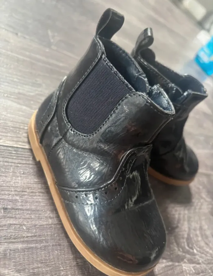 Bottines brillante bébé 22 - photo numéro 2