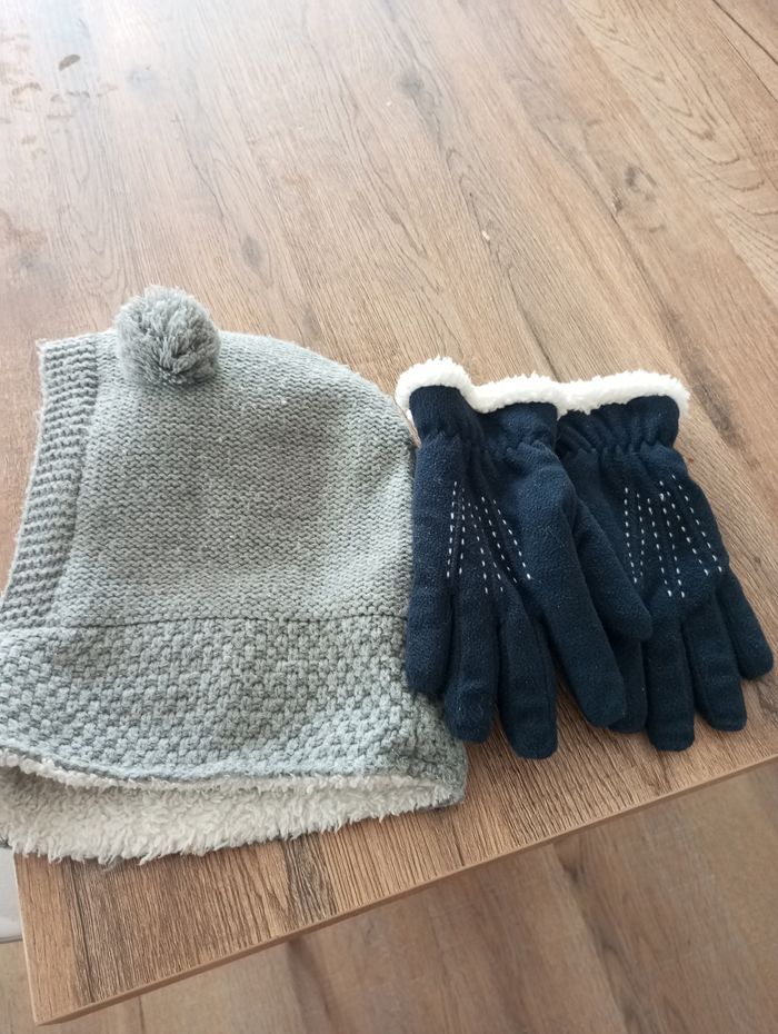 Cagoule et gants
