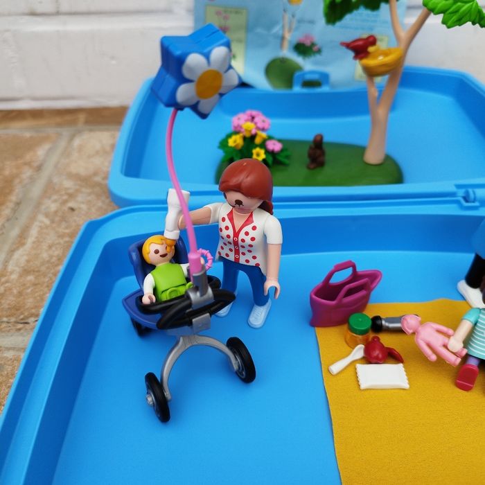 Playmobil Family Fun - Valisette pique-nique en famille - photo numéro 4