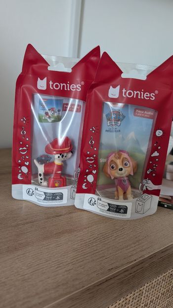 2 tonies