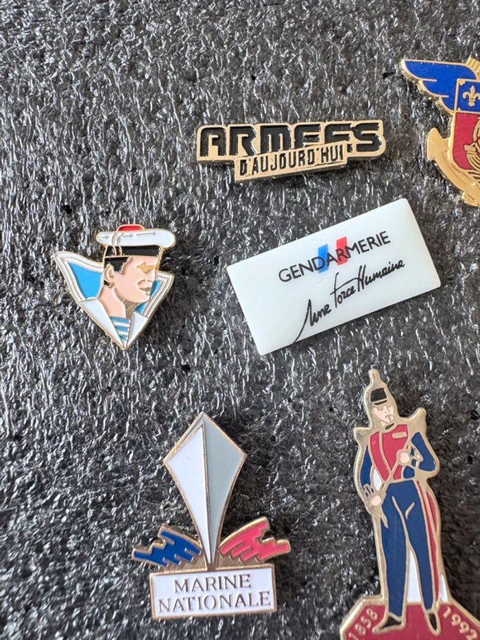 Lot de 8 pin’s thème armée - photo numéro 2