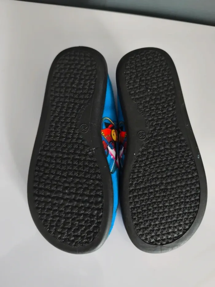 Pantoufles super héros - photo numéro 2