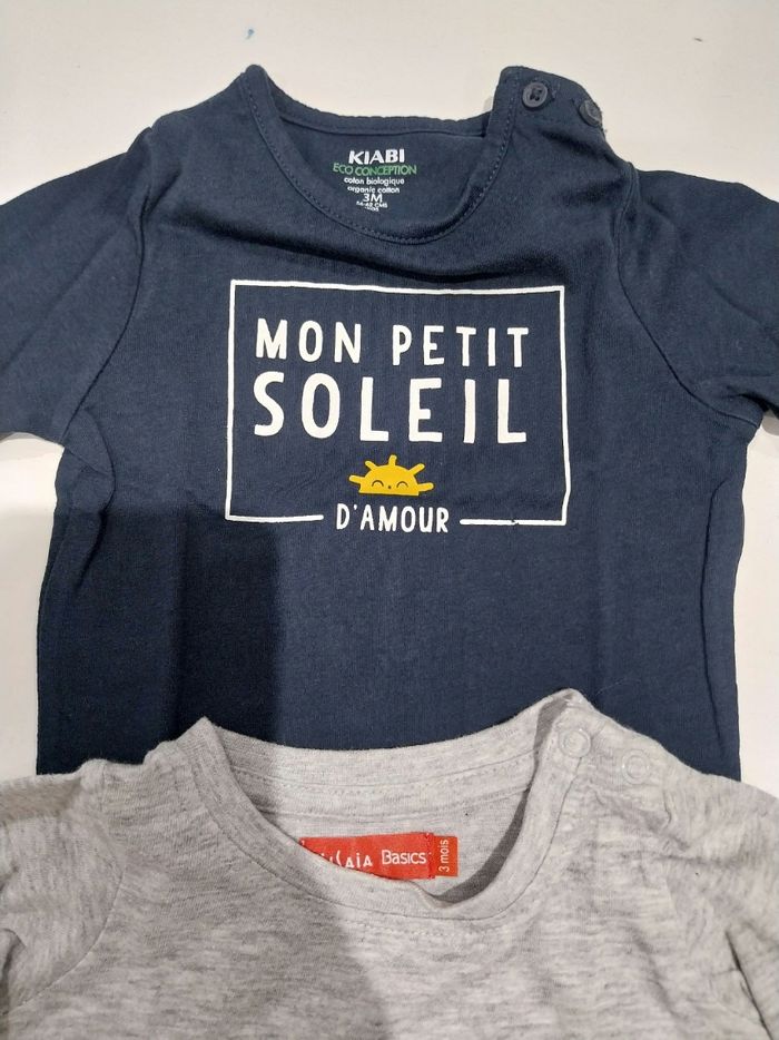 2 T shirts
