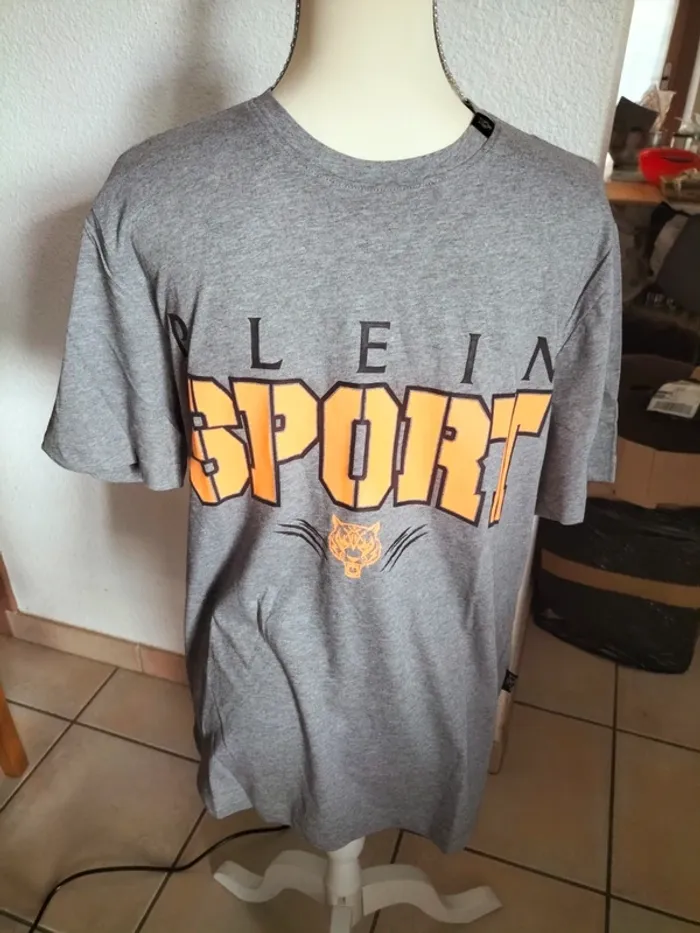 T-shirt plein sport - photo numéro 9