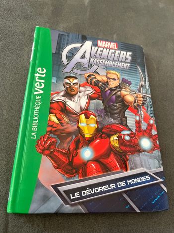 Livre bibliothèque verte avengers Marvel tome 4