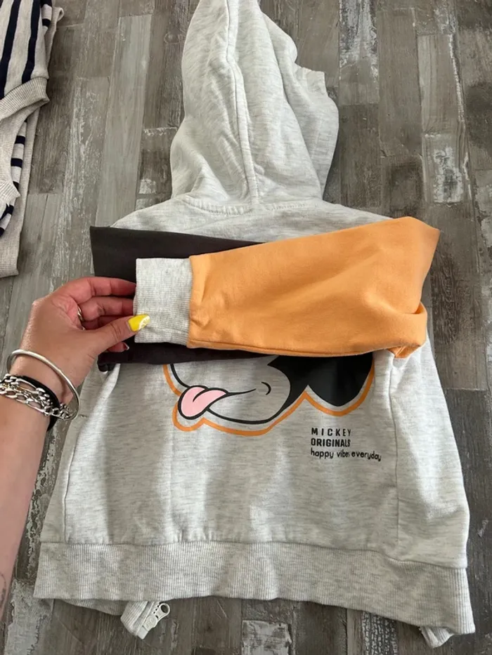 Gilet Mickey Disney T 36 mois - photo numéro 6