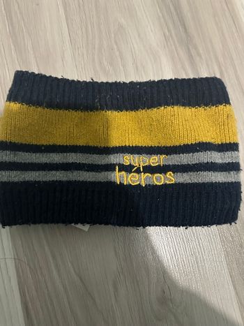 Tour du cou 12 mois garçon 