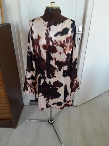 Petite robe ou tuniques Asos Design neuf sans etiquette 40 / 42