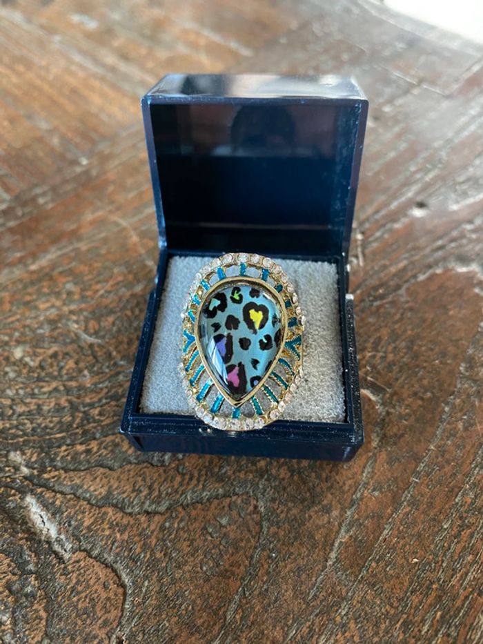 Magnifique bague réglage avec strass et pierre façon léopard - photo numéro 3