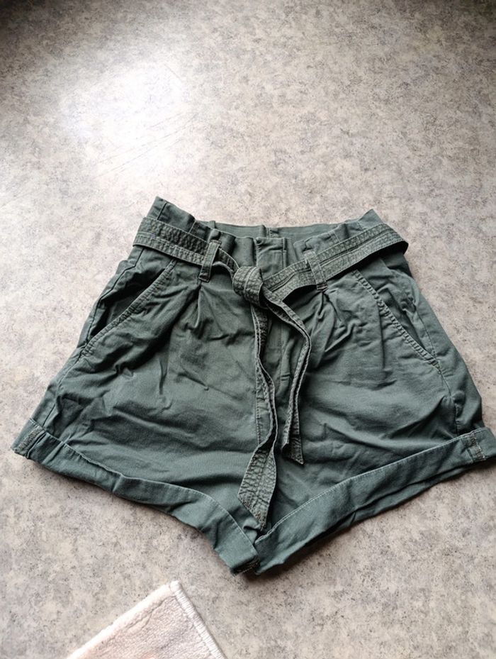 Short kaki H&M