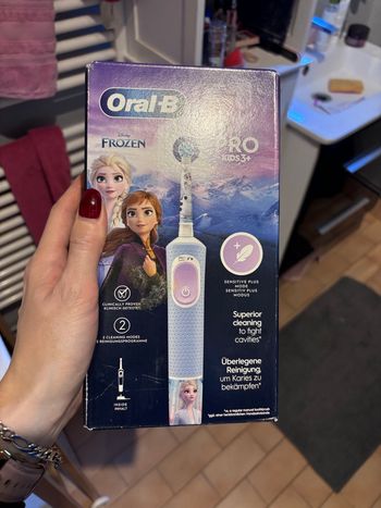 Brosse à dent la reine des neiges/ réserve