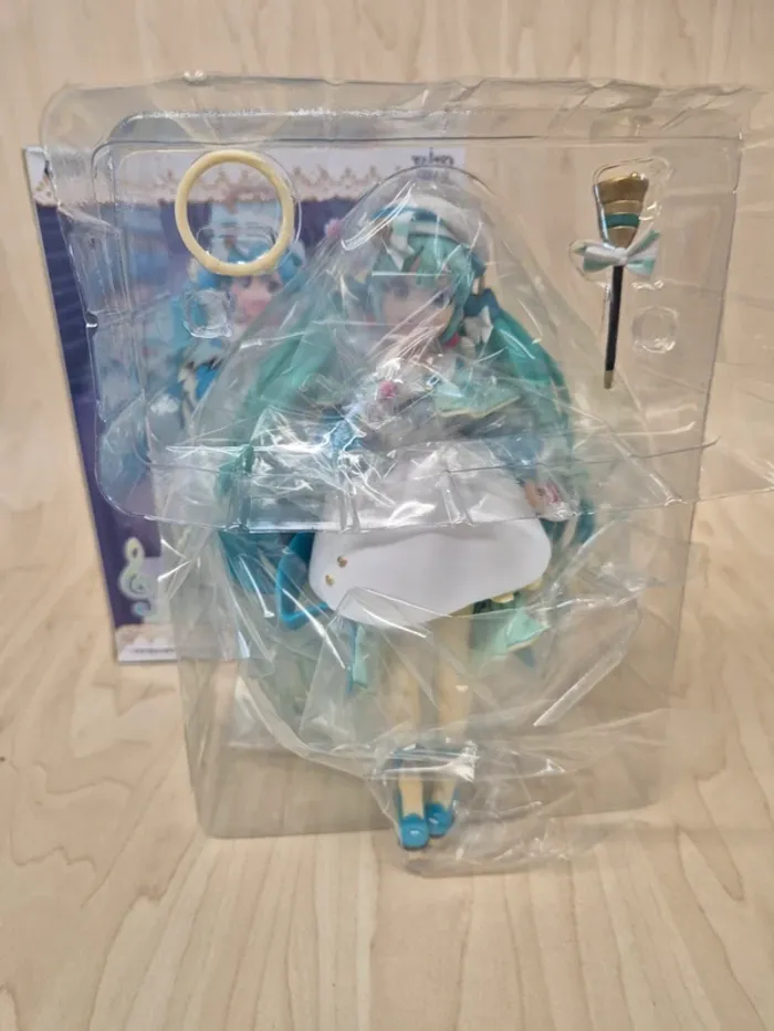 Figurine Hatsune Miku 2nd season Winter version - photo numéro 7