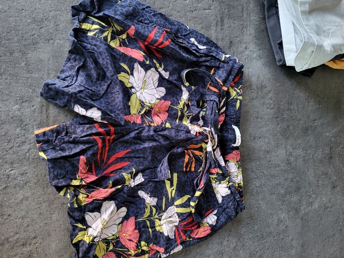 Lot 6 shorts taille 36 - photo numéro 6