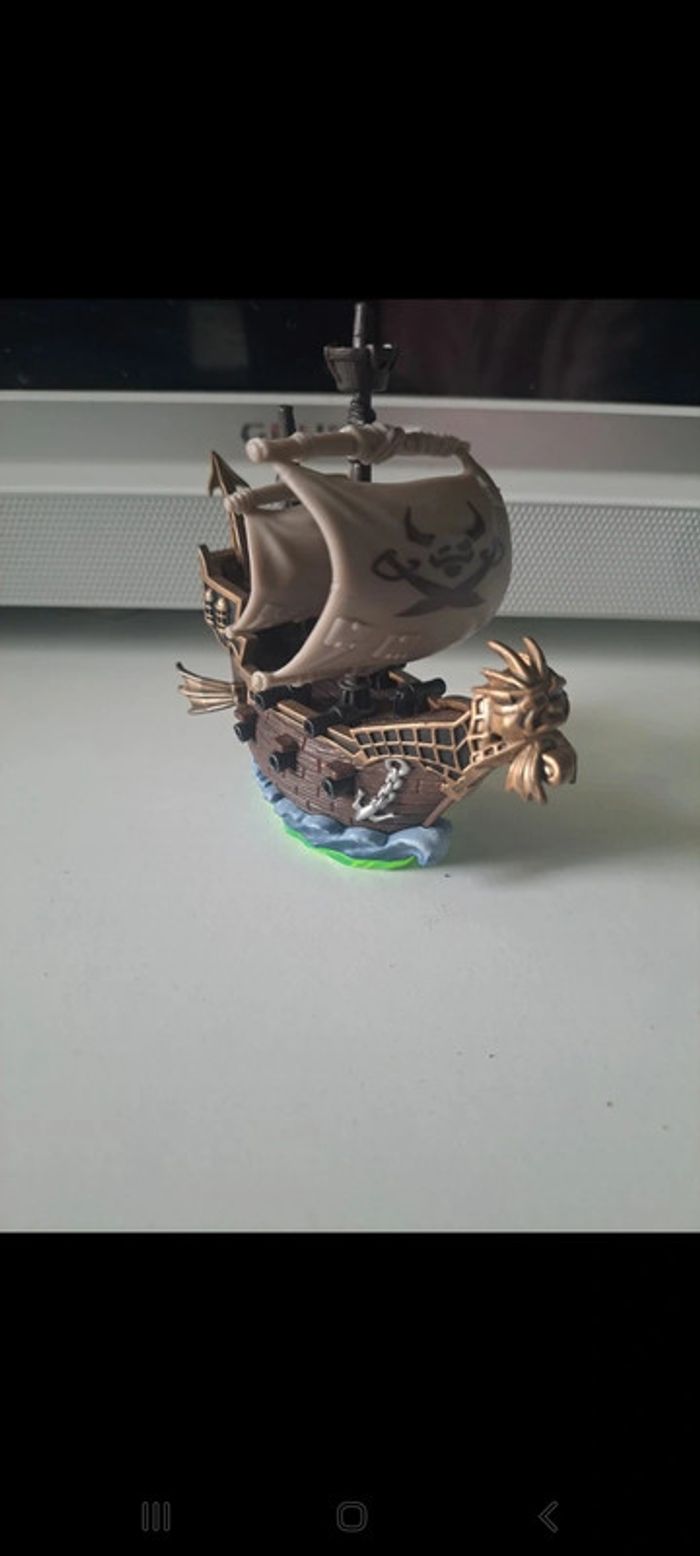 Figurine skylanders bateau fantôme de spyro PS3
