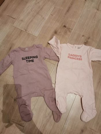 2 pyjamas