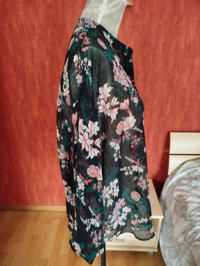 Chemisier fleuri en transparence - photo numéro 7