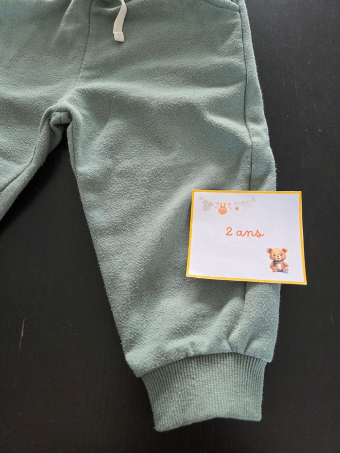 Lot pantalons garçon 2 ans - photo numéro 5